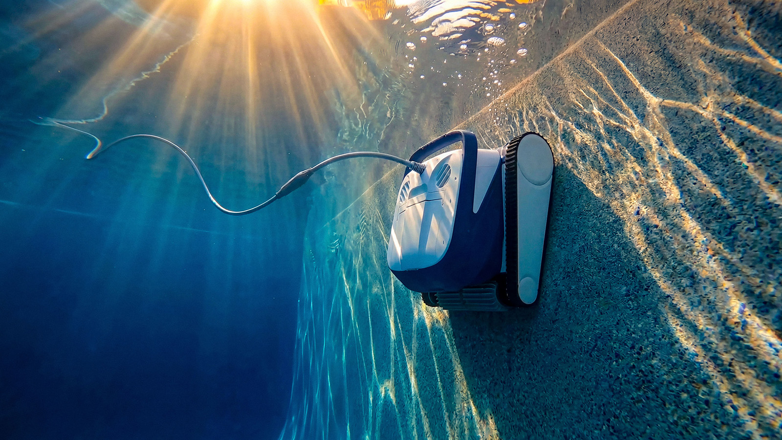 Clear UV climbing the pool wall for full-pool coverage